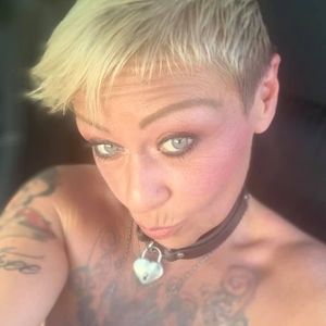 Meet your Posher, Jeanine